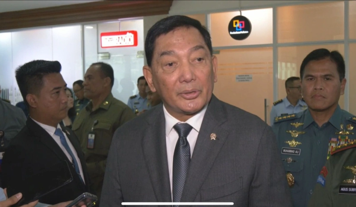 Komisi-I-DPR-Lampu-Hijau-Anggaran-Raksasa-Kemenhan-2025