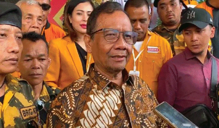 PDIP Tanggapi Penawaran Kursi Menko Polkam Untuk Mahfud Md.