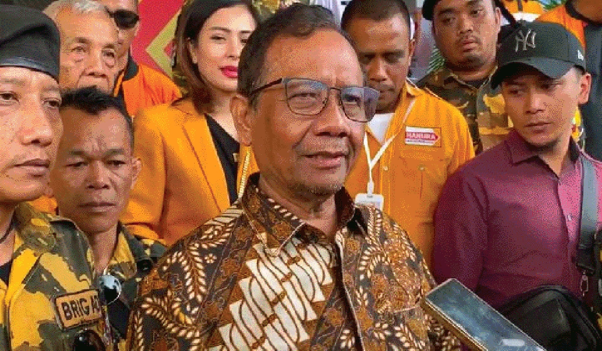 PDIP Tanggapi Penawaran Kursi Menko Polkam Untuk Mahfud Md.