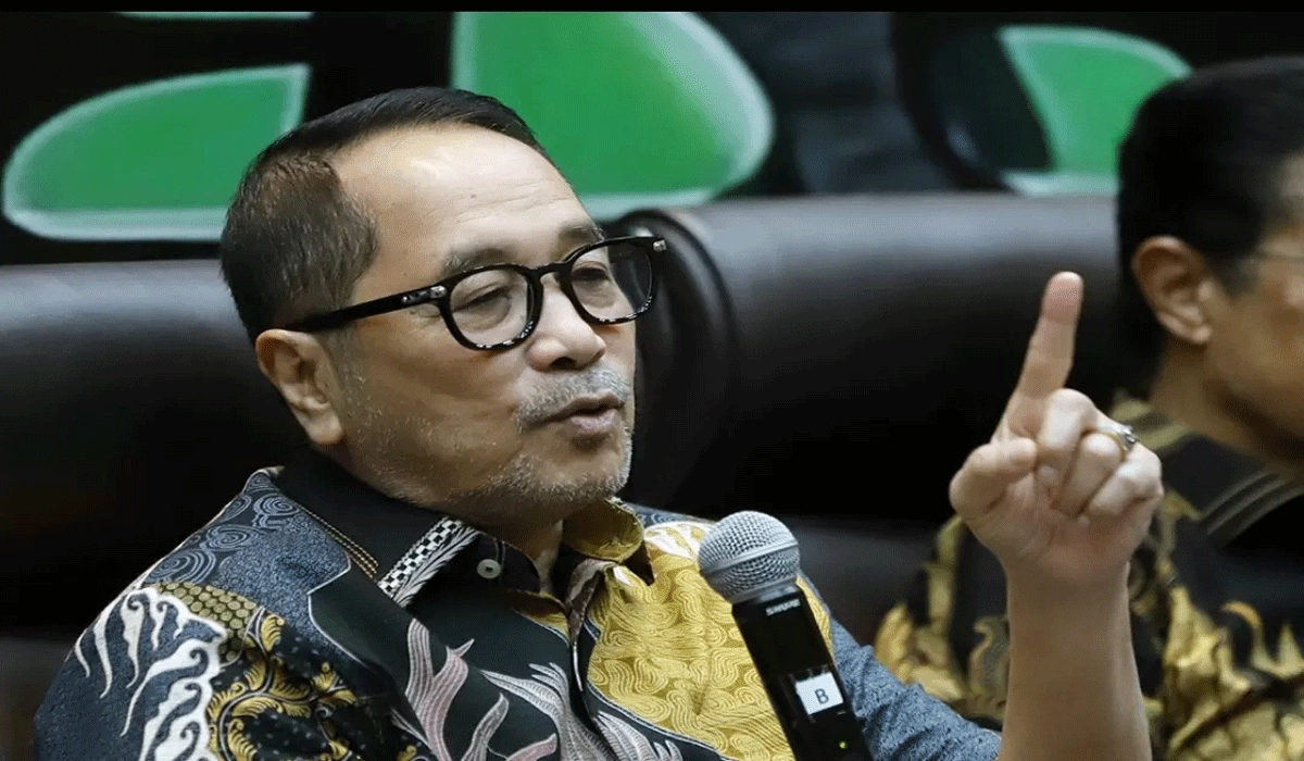 Peranan UUD 1945 Dalam Menegakkan NKRI